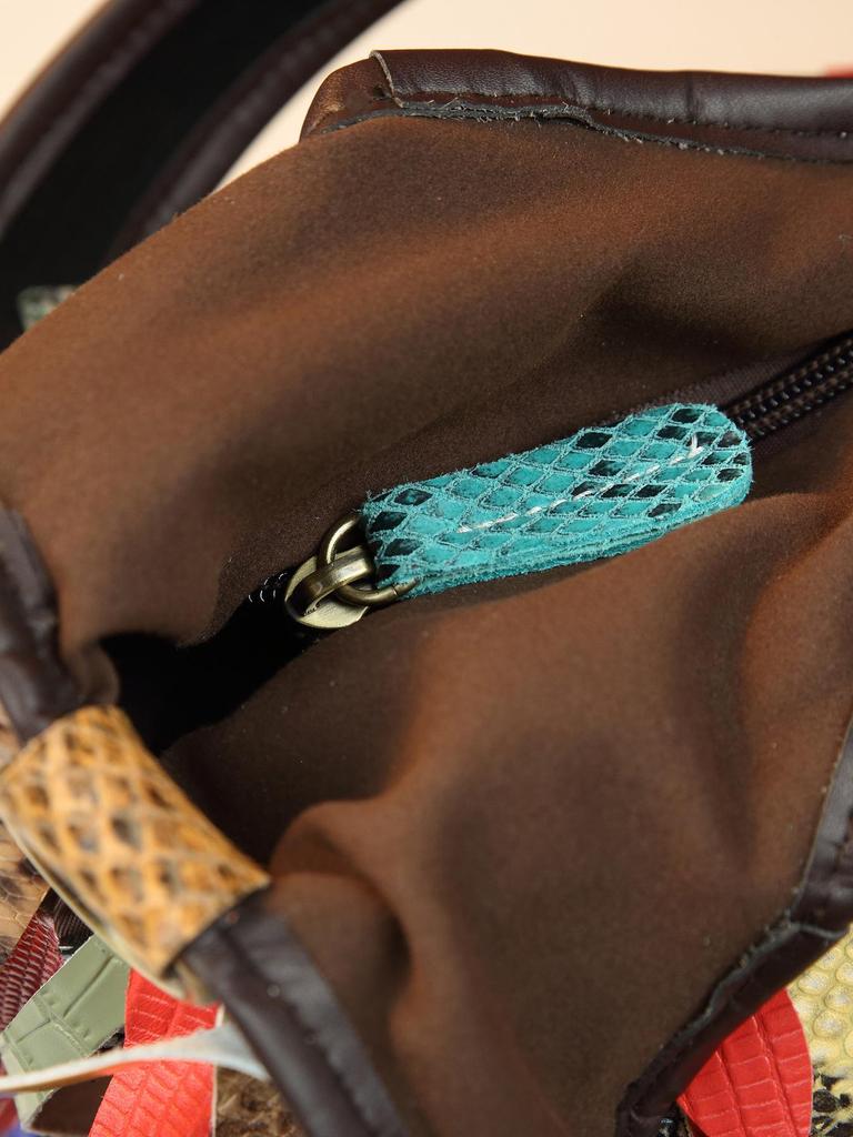 Mehrfarbige Quastenstreifen Umhängetasche aus Rindsleder mit großem Fassungsvermögen