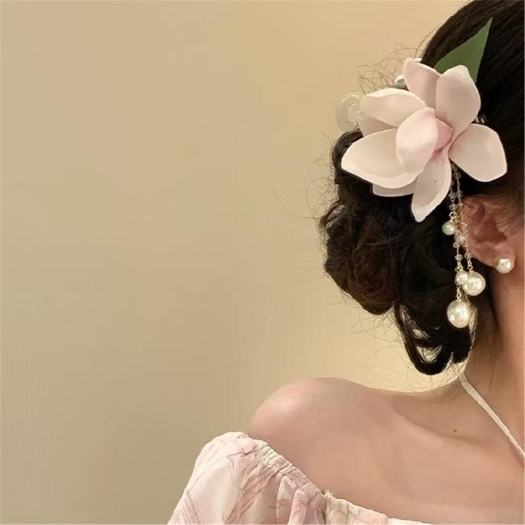 Fashionable Magnolia Resin Hair Clip Pearls Chain Decoration Hair Barrette For Women Various Hairstyles and Occasion