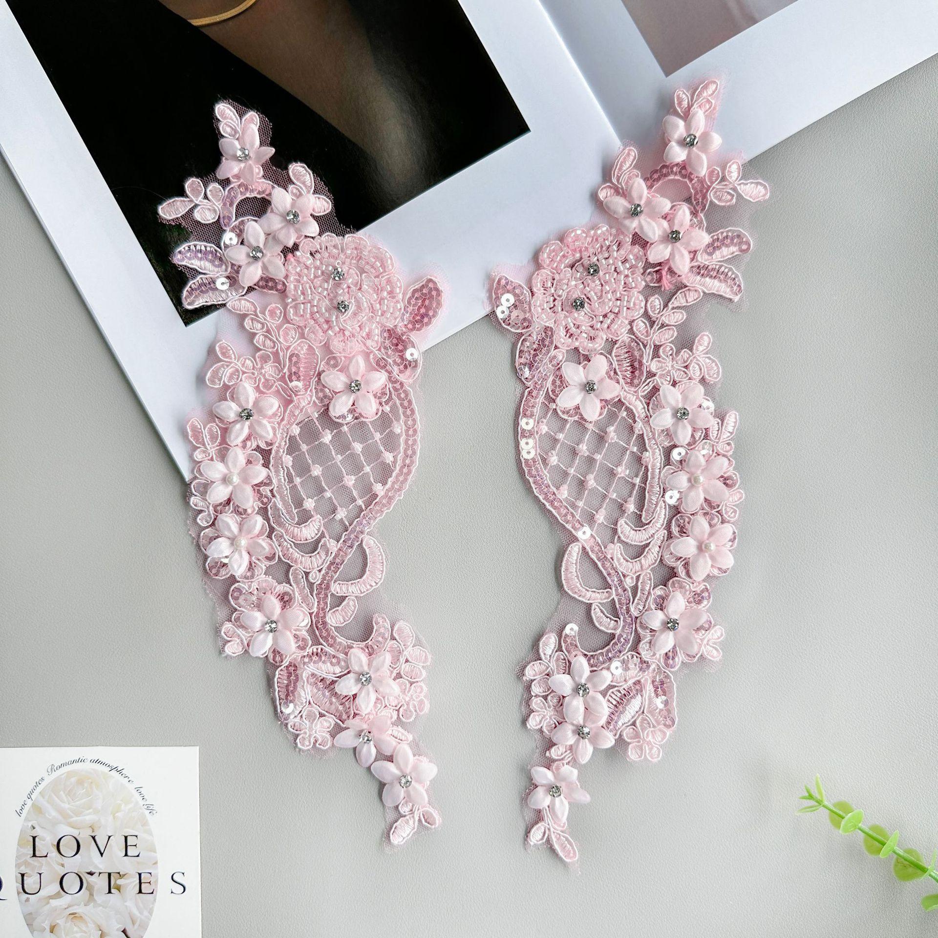

Exquisite Multi-Color Lace, Car Bone Line, Floral Patch Clothing, Dress, Performance Clothing, Decorative Floral Cloth Stickers, Accessories H6001 Beads Pink