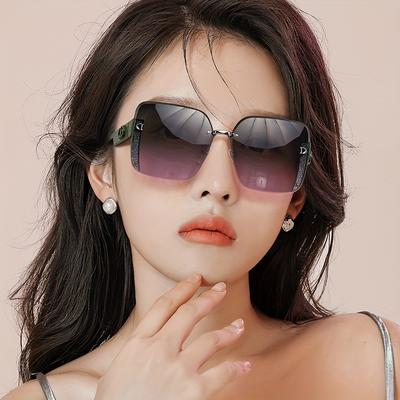 New INS Style Square Frame Sunglasses for Women with Anti UV Gradient Lens Trendy Fashion Accessory