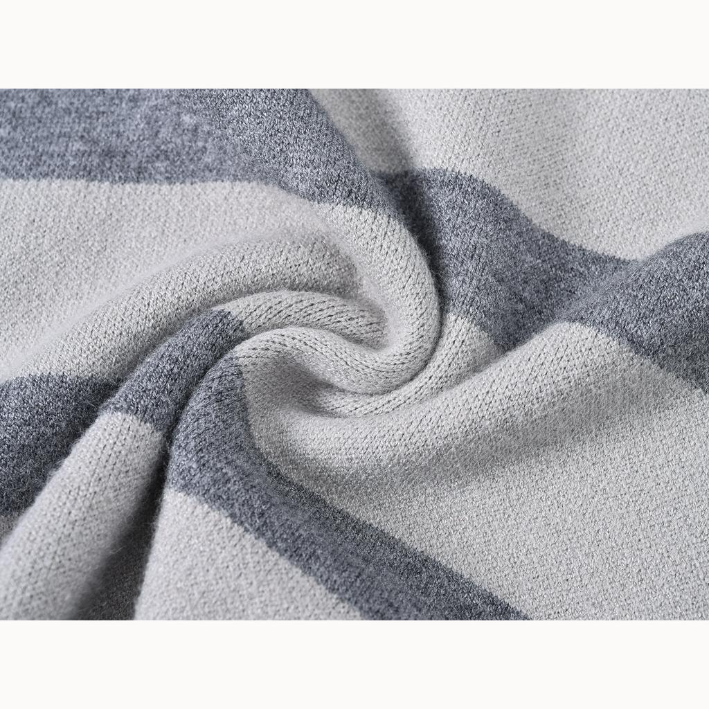 Autumn and Winter Boys and Girls Middle and Large Children Round Neck England Thick Stripes Outside The Inner Fashion Loose Sweater Tops