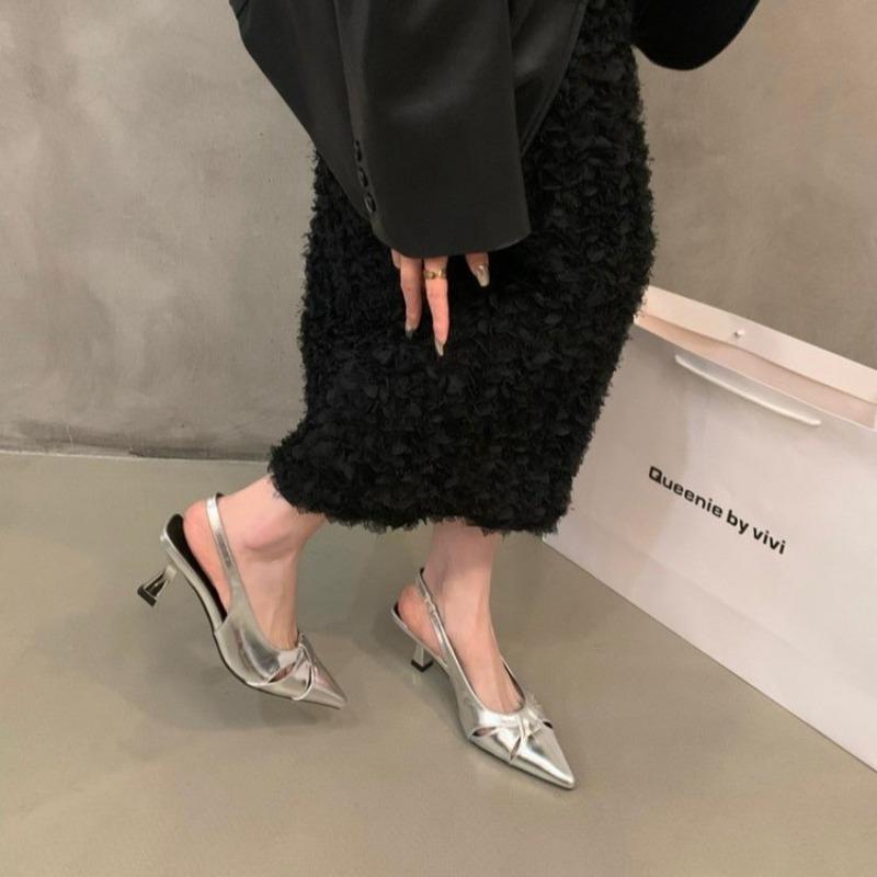 

Fashion New Summer Luxury French Wine Red Pointed Patent Leather Mid-heel Overhead Sandals for Women Retro Skinny Heel Back Empty Shoes 40 серебряный