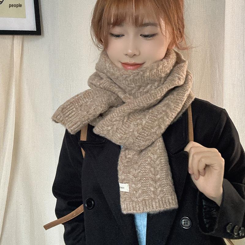 Luochi Women's Japanese Cable Knit Wool Scarf - Winter Warm & Versatile Neck Gaiter for Couples