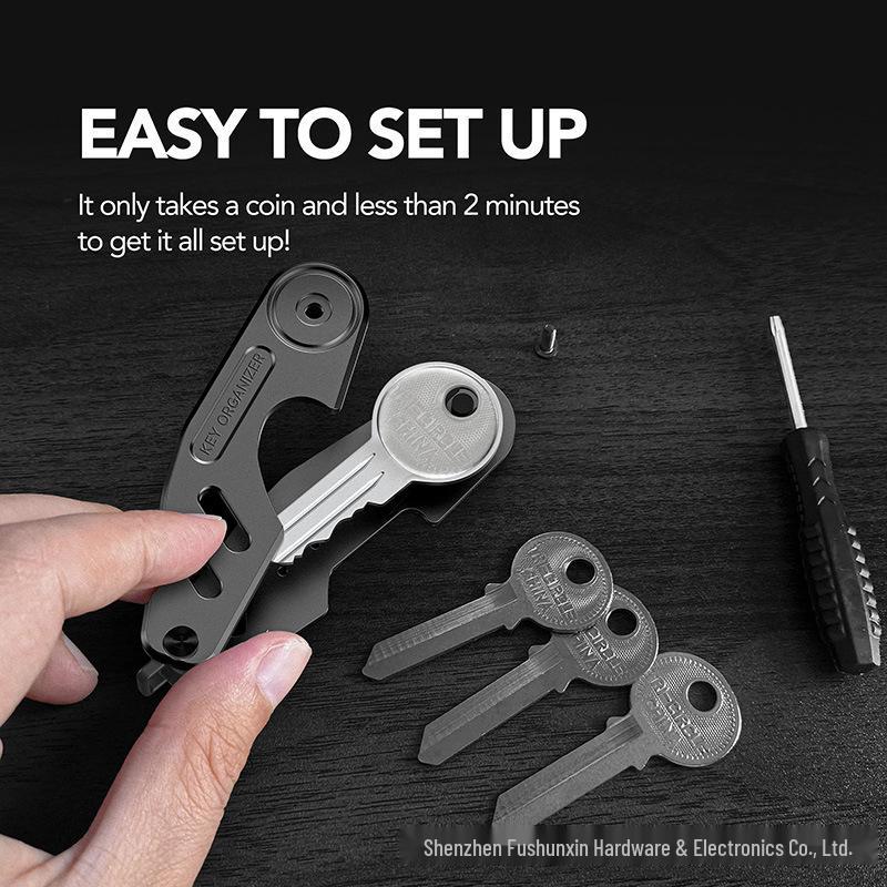 Retro Metal Alloy Keychain Organizer: Compact & Portable Foreign Gift Clip