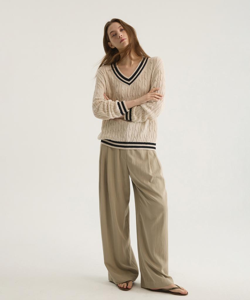 Oteumilkape Cable V-Neck Knit - Beige