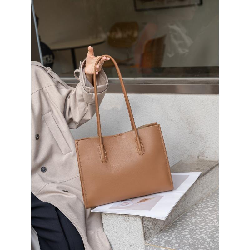 Shoulder Bag High End Autumn New Large Capacity Bag for Women's Napa Leather Daily Commuting Tote Bag