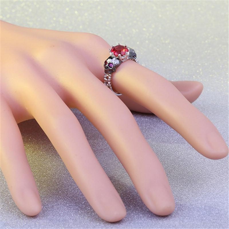 Fashion Retro Color Separation The Skull Head Inlaid Colorful Zircon Platinum Ring