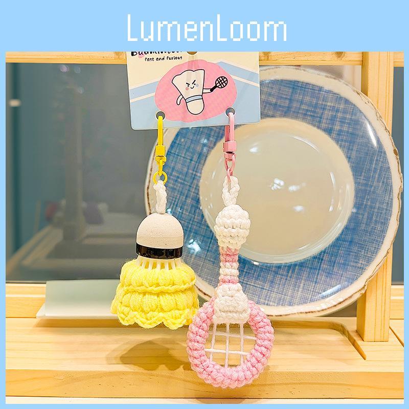 Kleiner gehäkelter Badminton- und Schläger-Schlüsselanhänger aus Plüschmaterial als modisches Taschenaccessoire