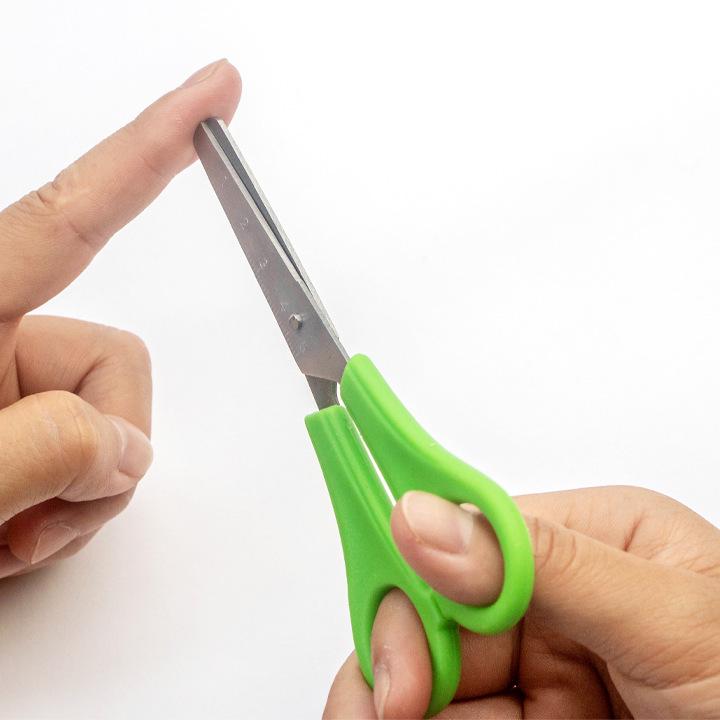 Creative Scale Round-Head Scissors for Kids - Safe, Portable, and Ideal for Handicrafts and Paper Cutting