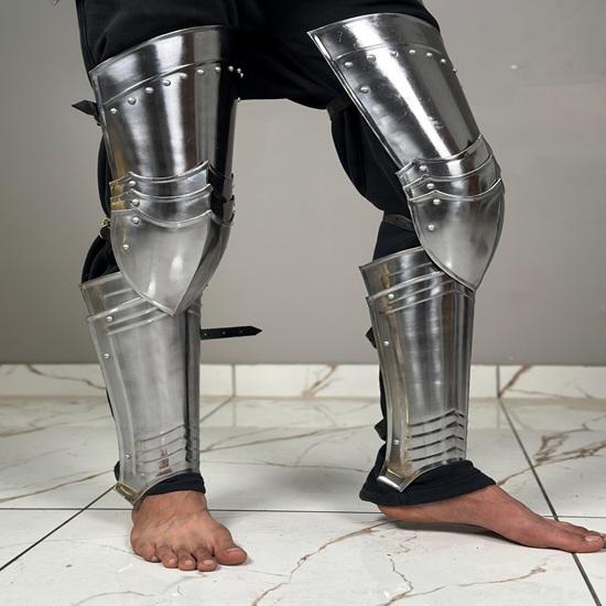 Medieval Knight Armor Leg Set German Gothic 18g Mild Steel Leg Set LARP Cosplay Halloween Costume Leg Set Best Gift