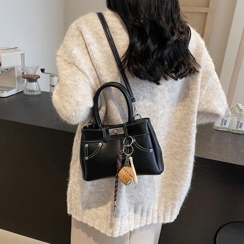 

New bag women s 2025 popular bucket bag autumn and winter niche design retro shoulder messenger women s handbag 24*10*15