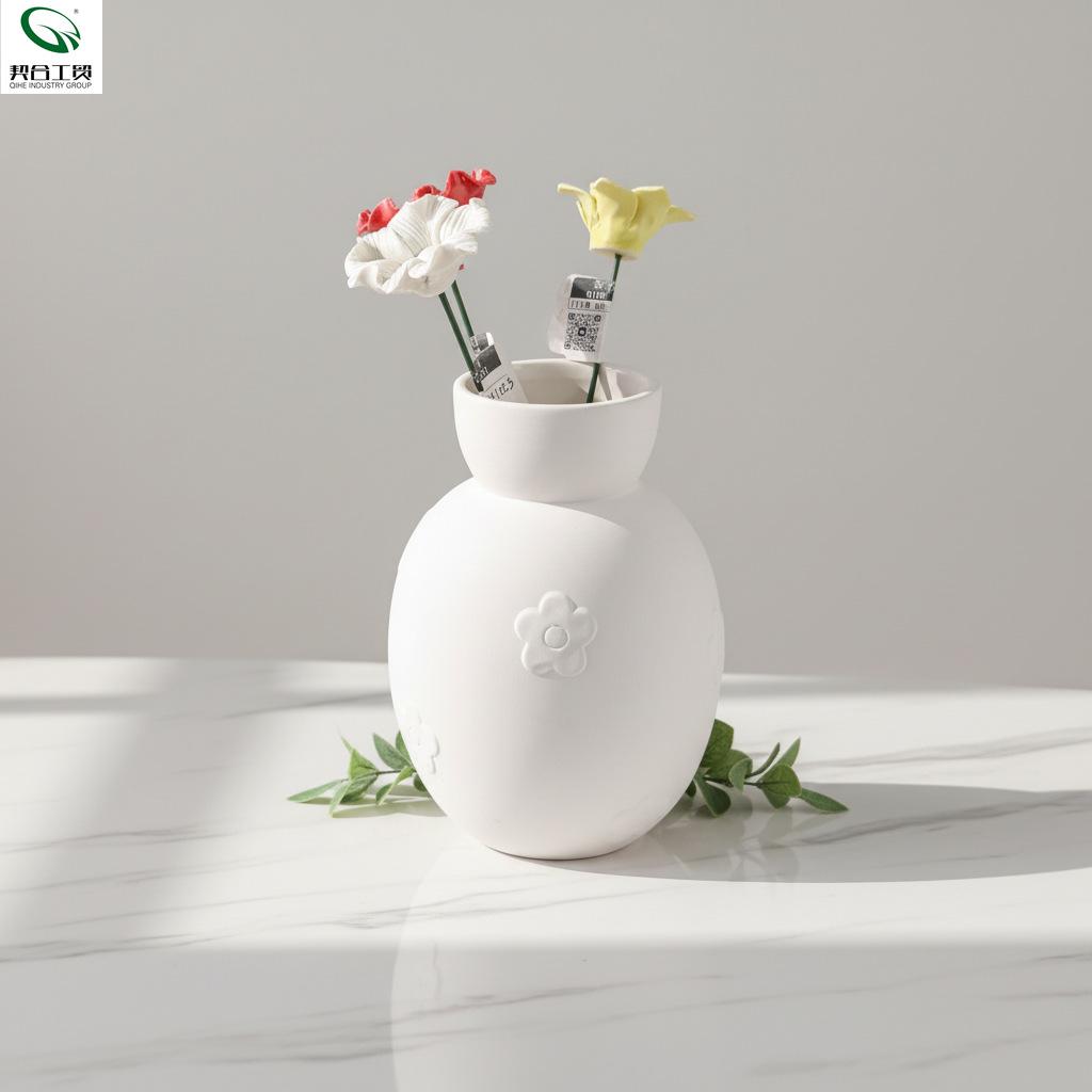 Creative Ceramic Relief Flower Pure White Vase High-End Flower Arrangement Living Room Ornament Simple Ceramic Crafts