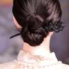 Élégante Broche à Cheveux en Santal Renard à Neuf Queues: Accessoire de chignon en bois sculpté double face style ancien exquis pour femmes