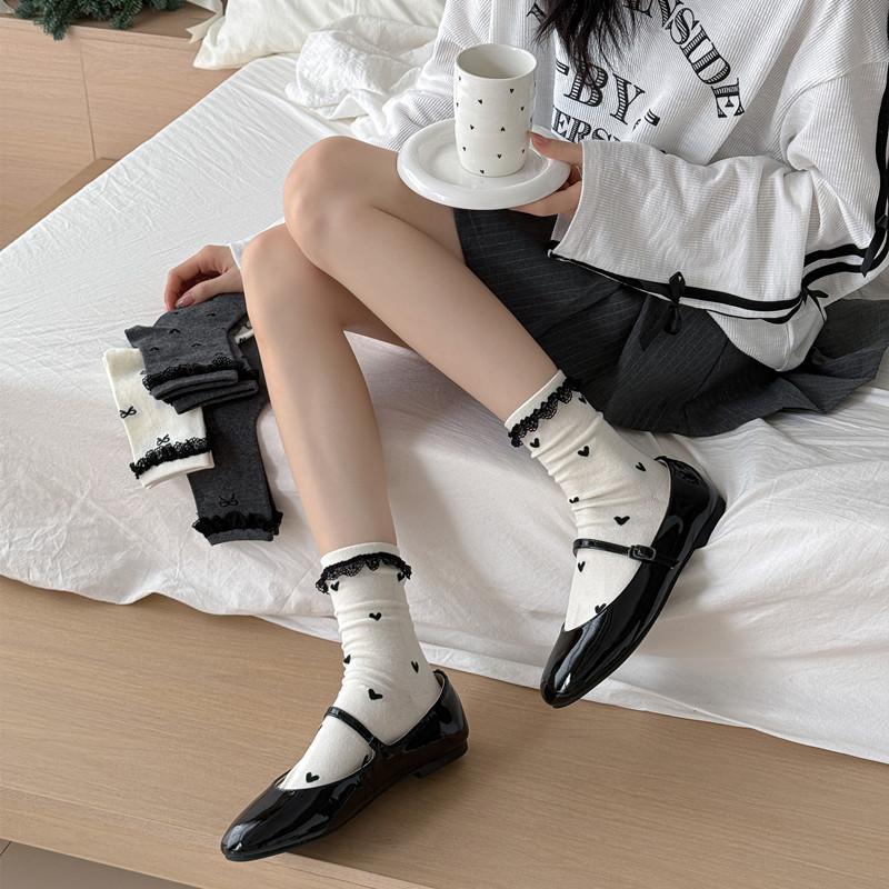 Female Spring and Autumn All Tie Bowknot Wave Dot Lace Fold Wear In The Tube Pile Pile Cotton Socks
