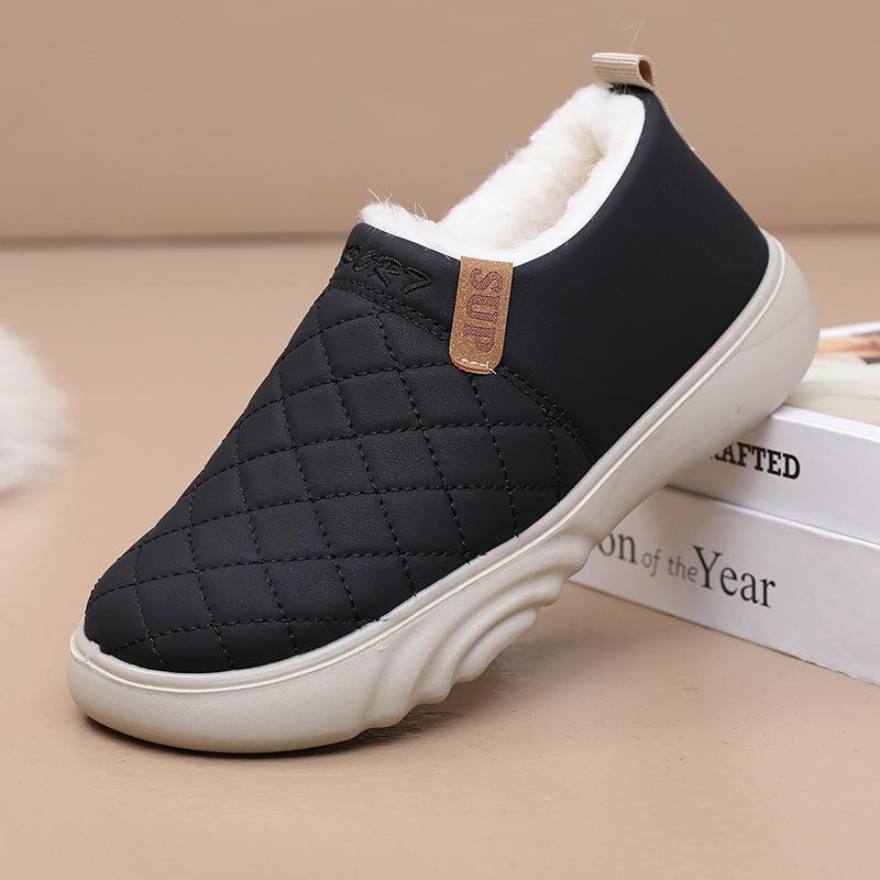 Winter New Women's Cotton Shoes Old Beijing Cloth Shoes Warm and Non-slip One-pedal Mother Shoes Piled and Thickened Casual Cotton Boots
