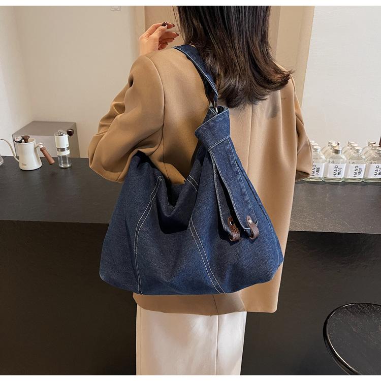 Korean version of casual washed denim bag women's 2025 new fashionable versatile large-capacity shoulder bag underarm bag