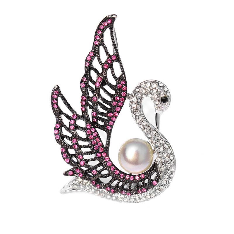 Bo Xin Yun Korean Style Swan Brooch with Rhinestones and Freshwater Pearls - Fashionable Clothing Accessory Pin