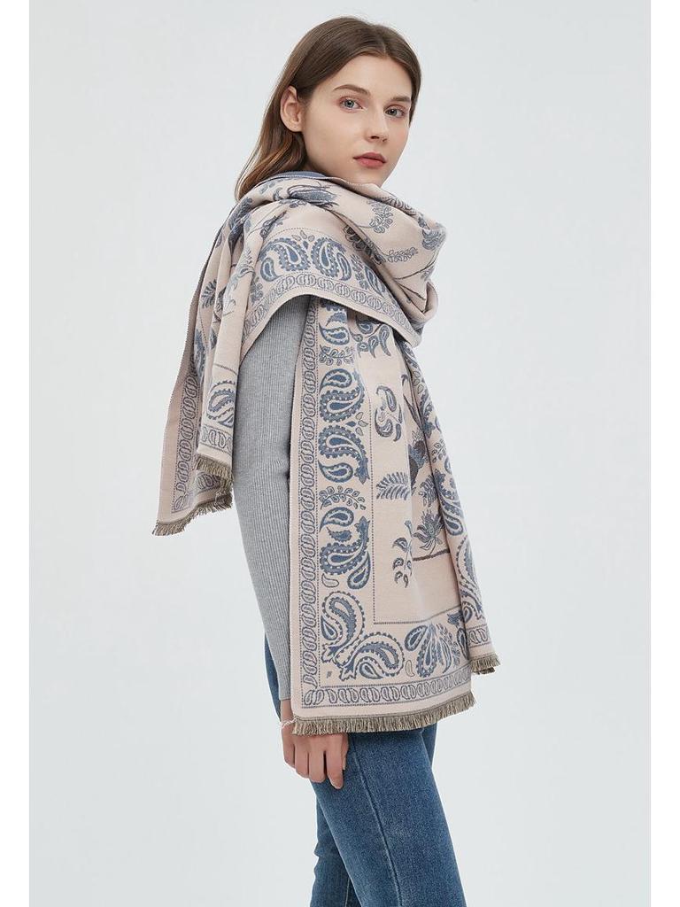 2025 Autumn/Winter Elegant Floral Faux Cashmere Scarf: Women's Warm and Stylish Neck Warmer