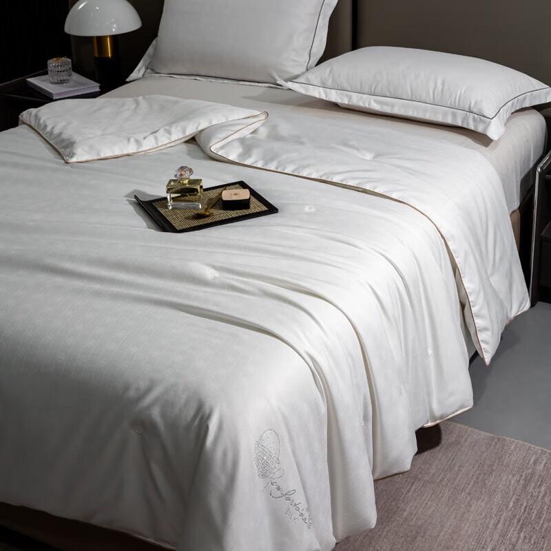 Jellyat Pure Mulberry Silk Summer Quilt