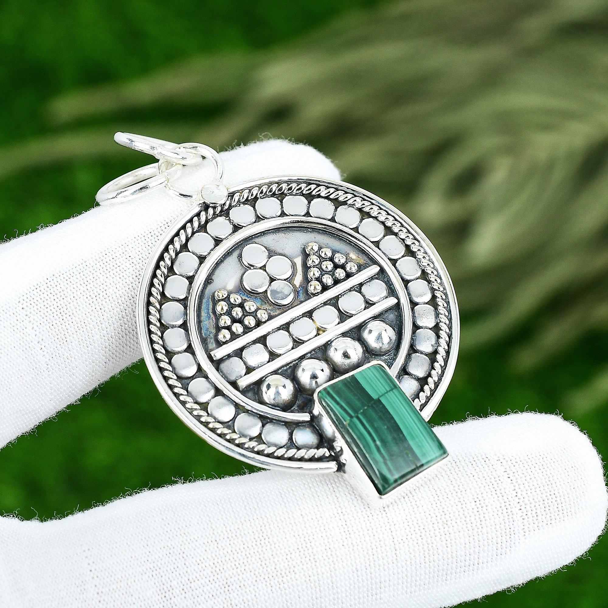 

Friendship Day Sale Russian Malachite Stone Bezel New Pendant Jewelry 925 Silver