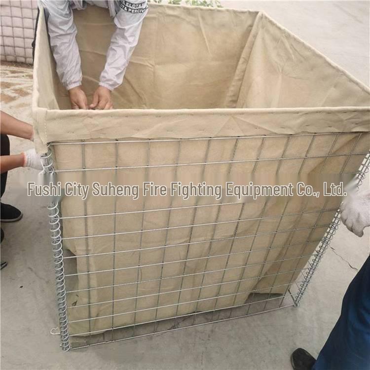 Foldable Flood Control Water Barrier - Portable Emergency Waterproof Dam