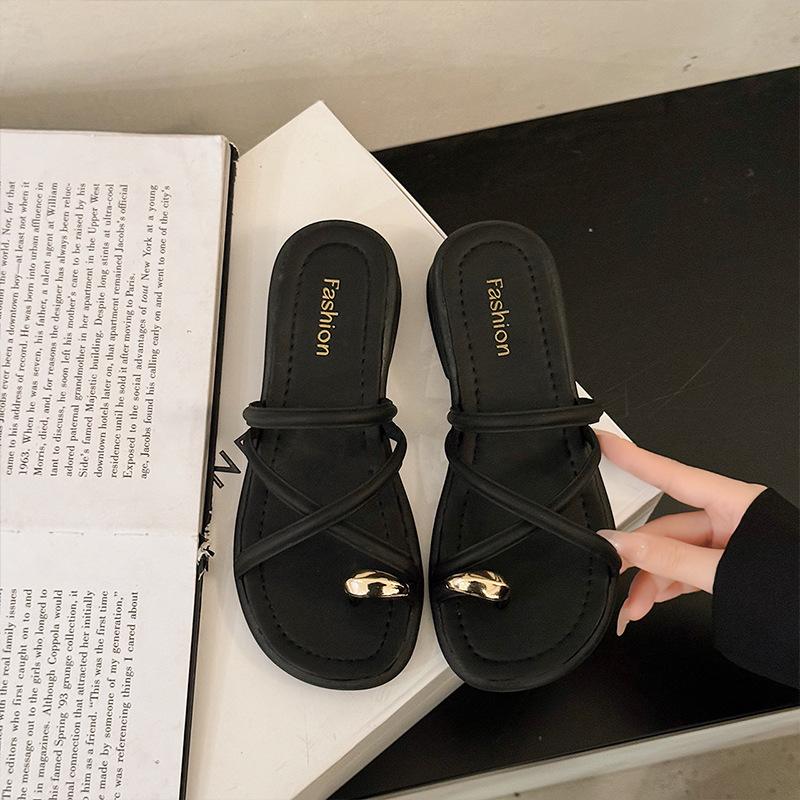 Set of Toe Cool Slippers Women's Summer New Fashion Versatile Retro Seaside Beach Sandals Women