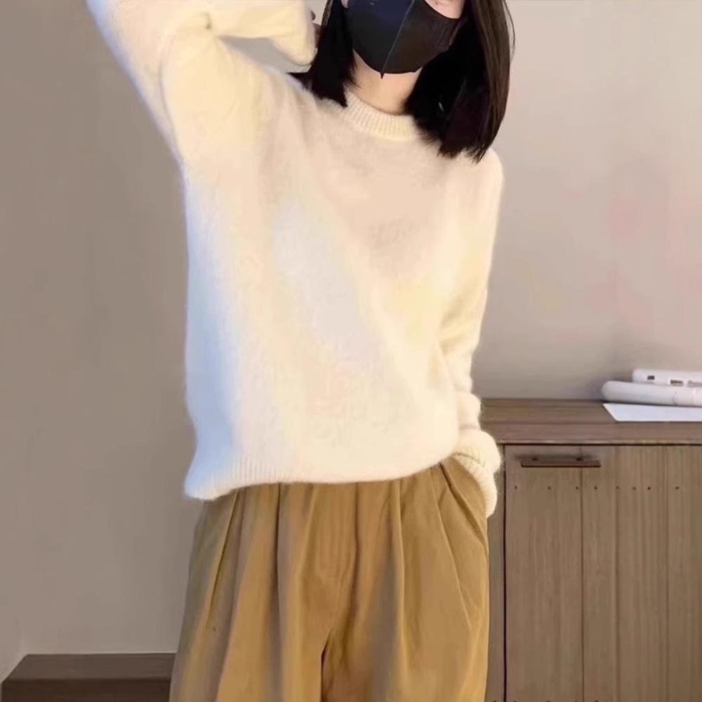 Premium sense super good-looking soft waxy white wool sweater women's autumn and winter crew neck inside knitted sweater top