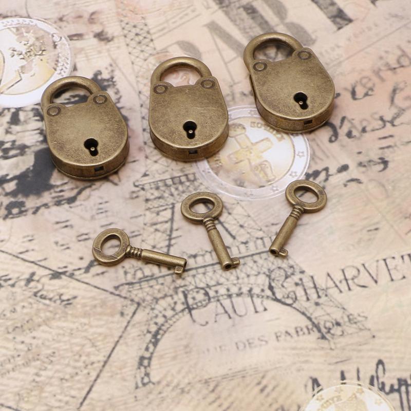 Vintage Old Antique Mini Archaize Padlocks for Key Lock With for key (Lot