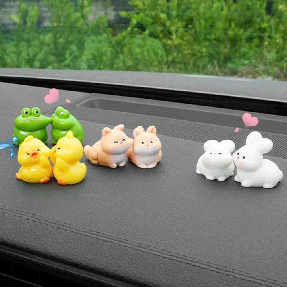 2Pcs Cute Car Ornaments For Car Center Console Screens, Rearview Mirrors Couple Animal Kissing Car Interior Decoration Amagi