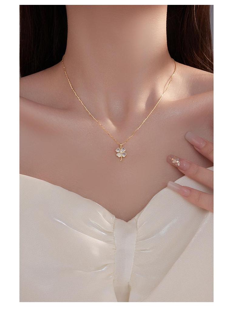 Banyan Tree S925 Silver Four-Leaf Clover Necklace - Elegant Female Design, New Fashion Clavicle Chain