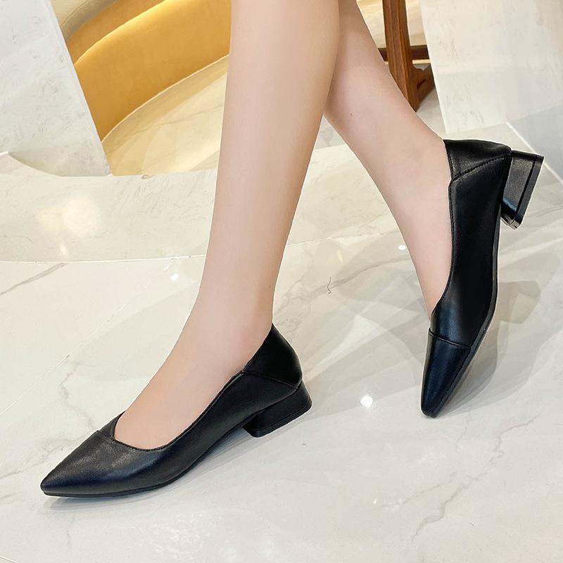 Weiche Lederarbeitsschuhe für Damen, schwarz, machen nicht müde vom langen Stehen bei der Arbeit, Werkzeug spitzköpfig dicker Absatz Einzelne Schuhe für Damen, vers