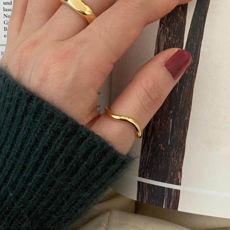Wavy Curve Minimalist Ring - Irregular High-End Designer Style