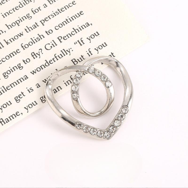 Women Metal Rhinestone Scarf Heart Scarf Brooch Clip T-shirt Clip
