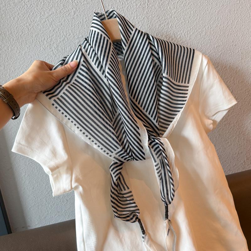 Japanese Retro Polka Dot Cotton and Linen Triangle Scarf Silk Scarf Women's Thin Neck Protection Scarf High-end Neck Scarf