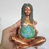 Mother of the Earth Sculpture Gia Mother's Day Resin Crafts Home Ornament Flower Garden Decoration Retro Style
