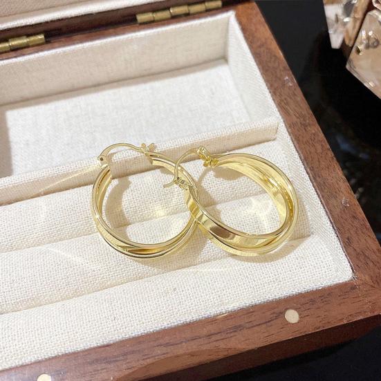 

1 пара сверкающих серег в морозном стиле, металлические серьги с крестообразными пряжками, блестящие элегантные модные темпераментные украшения для ушей