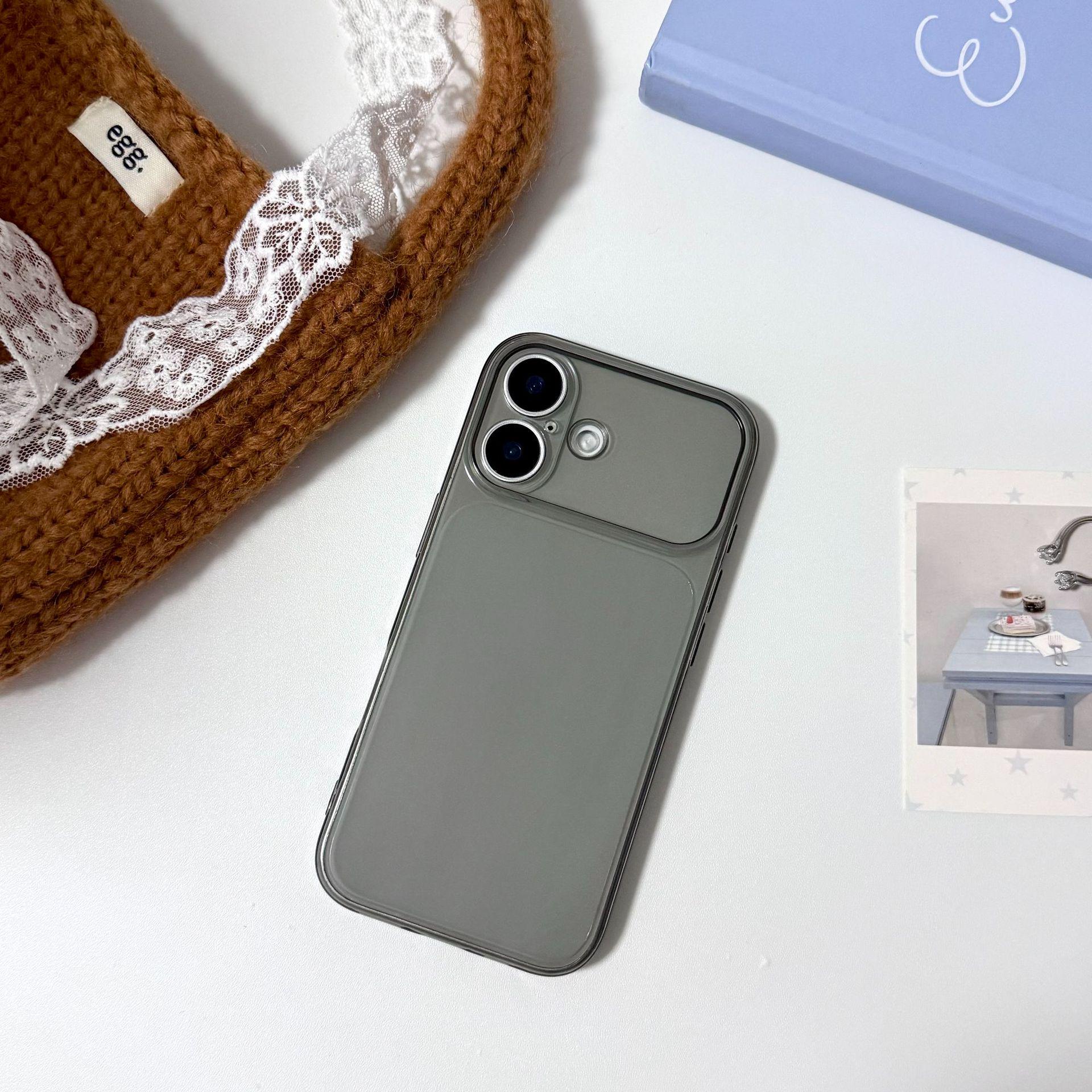 

Compatible with Apple 17Pro, this iPhone 16 matte TPU soft case effortlessly transforms into a large window phone cover, offering simple protection. iPhone 17 Pro Max