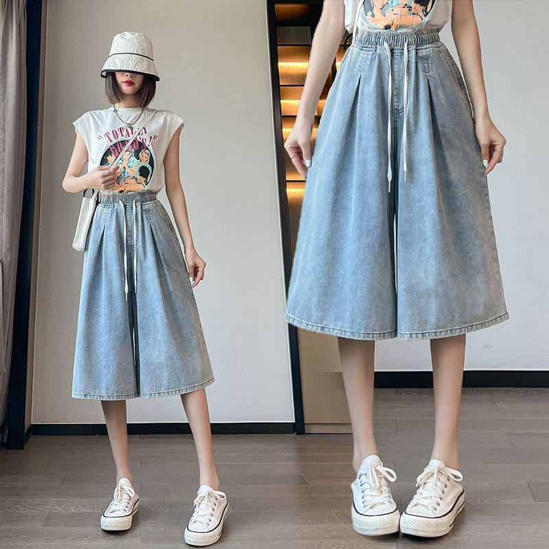 

Plus Size Summer Denim Capris for Women, Lightweight Wide-Leg, High-Waist, Slimming Fit, Fits Up to 200 Jin. M: below 100 jin