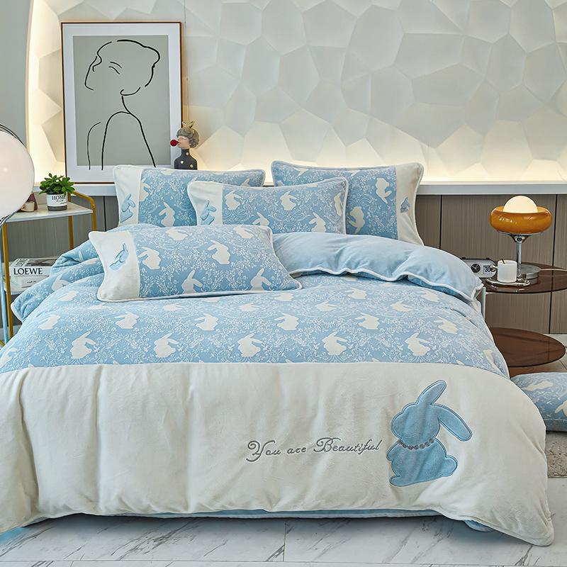 

High weight carved velvet patch embroidered milk velvet four-piece set - Lucky Rabbit series duvet cover