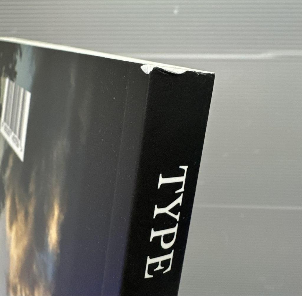 [USED] BTS V TYPE1 Magazine Version Photobook