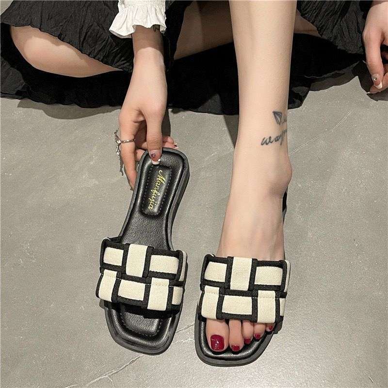 Size 35-43, Large Size Women's Shoes Flat Slippers Women's Summer Wear Fashionable and Versatile One-word Drag 41 Beach Sandals