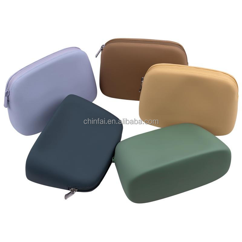 Chinfai New Makeup Bags Waterproof Silicone Makeup Bag for Women Travel Toiletry Bag Outdoor Large Cosmetic Toiletry Purse Case M