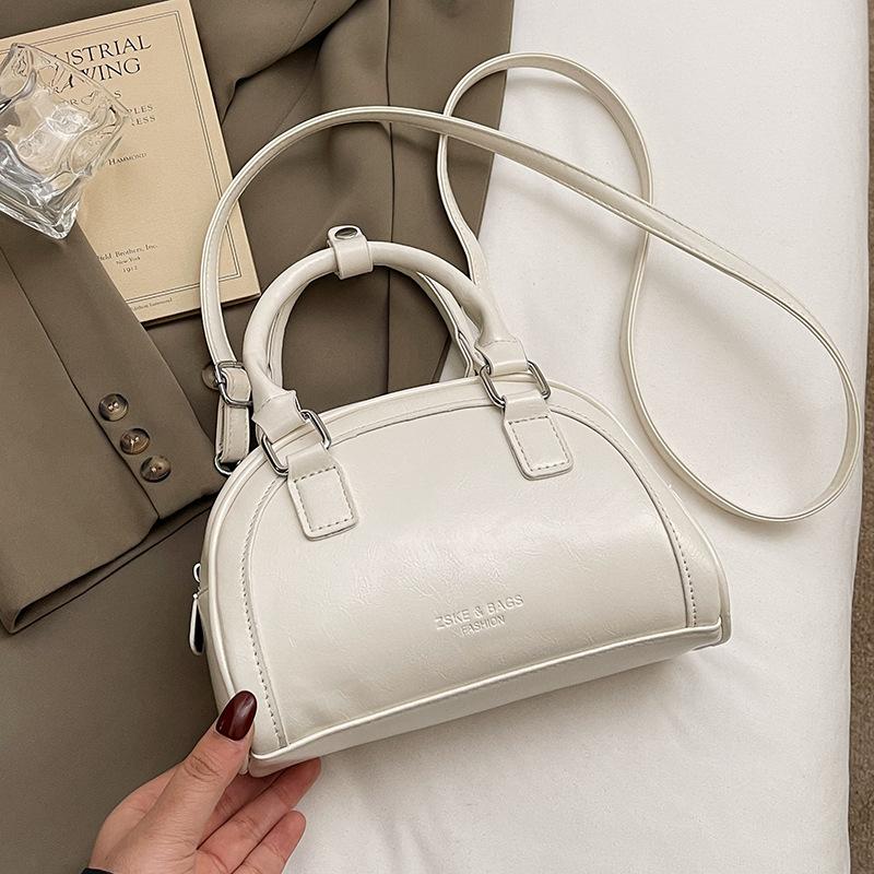 2025 New Product Casual Small Fresh Ou Ruofeng Portable Boston Bag Niche Versatile Commuter Premium Messenger Bag