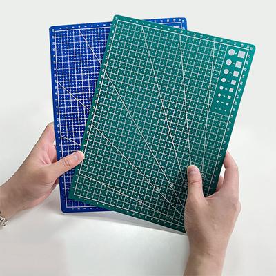 1 st A5 PVC Skärmatta Skärbräda Arbetsbänk Patchwork Sömnad Manuell DIY Kniv Gravering Läder Ensidig Underlägg