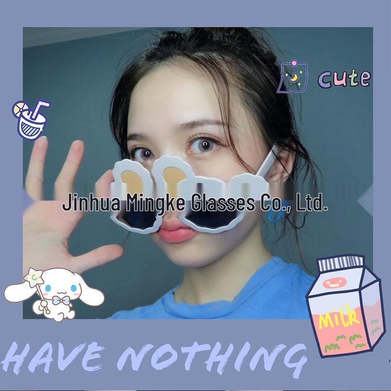 Personalisierte Cartoon-Sonnenbrillen für Abschluss- und Geburtstagsfeiern