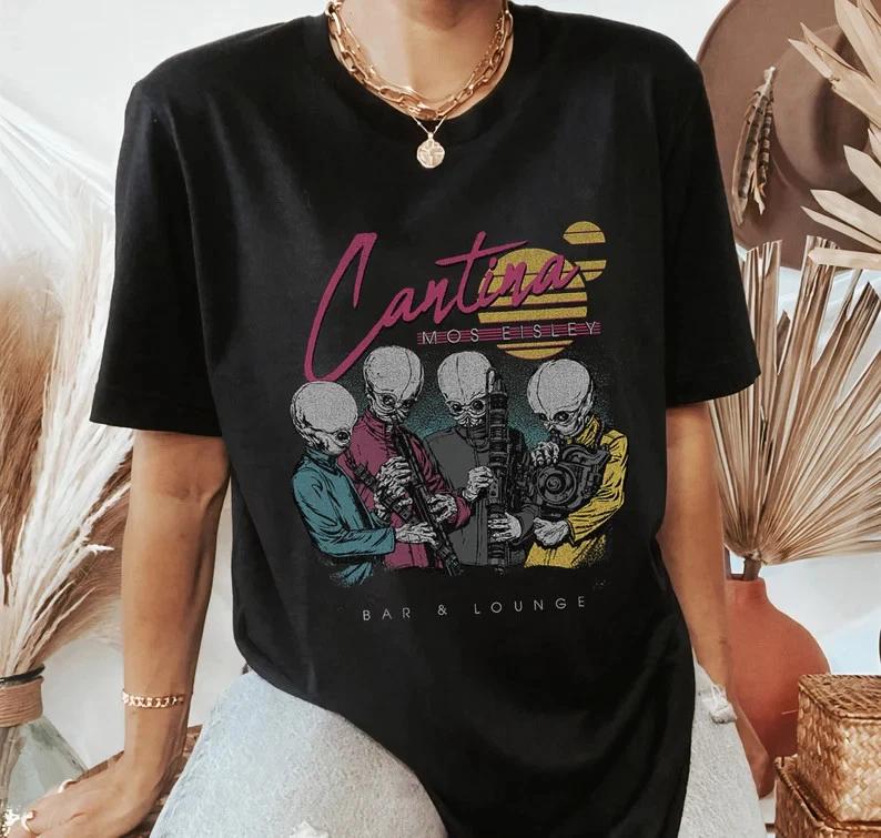 Star Wars Classic Cantina Mos Eisley Bar Lounge Group Shot Tshirt S