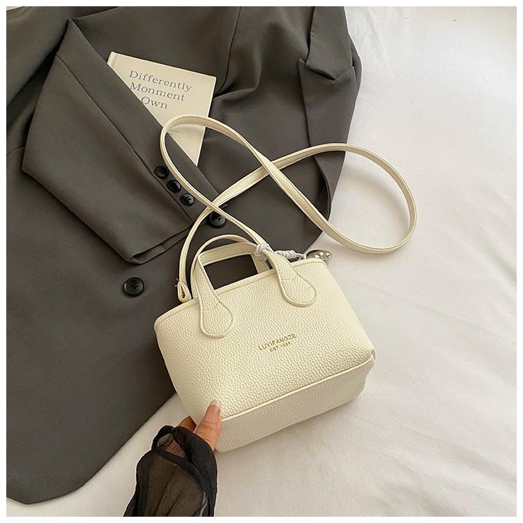 

One shoulder crossbody bucket bag, this year s popular bag 2025 new fashionable solid color texture summer versatile handbag білий