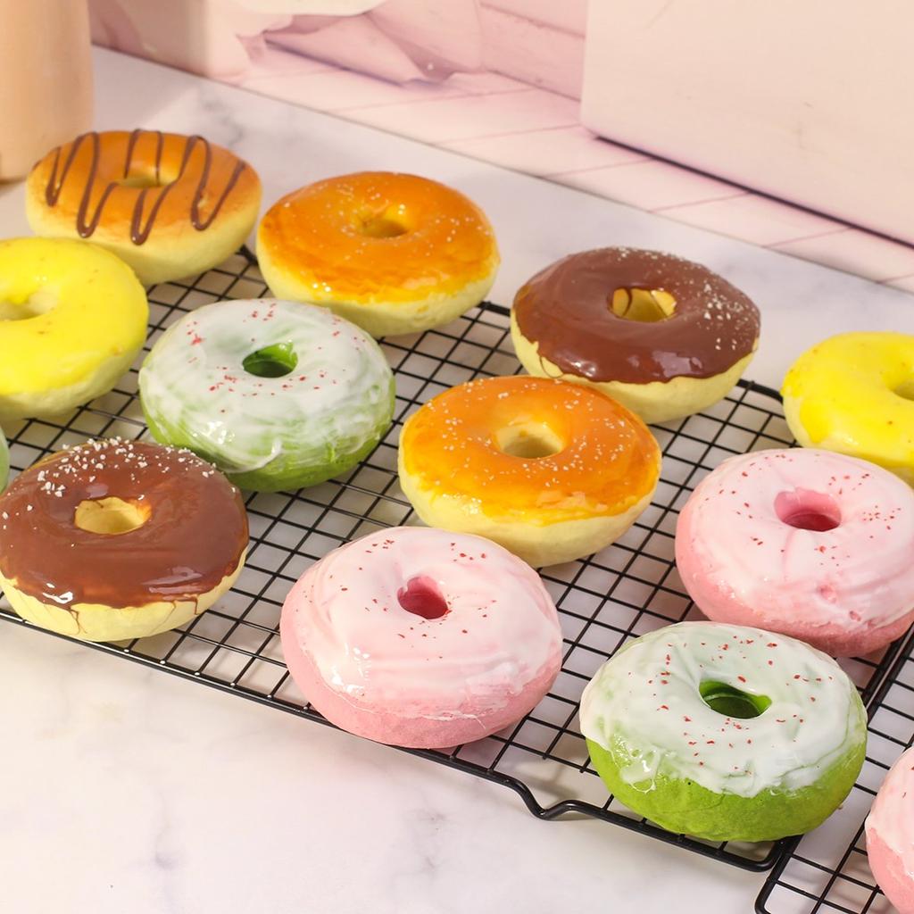 1Pcs Online Celebrity Explosions Soft Fragrant Slow Rebound Jam Doughnut Bread Model Handmade Super Soft Decompression Shooting