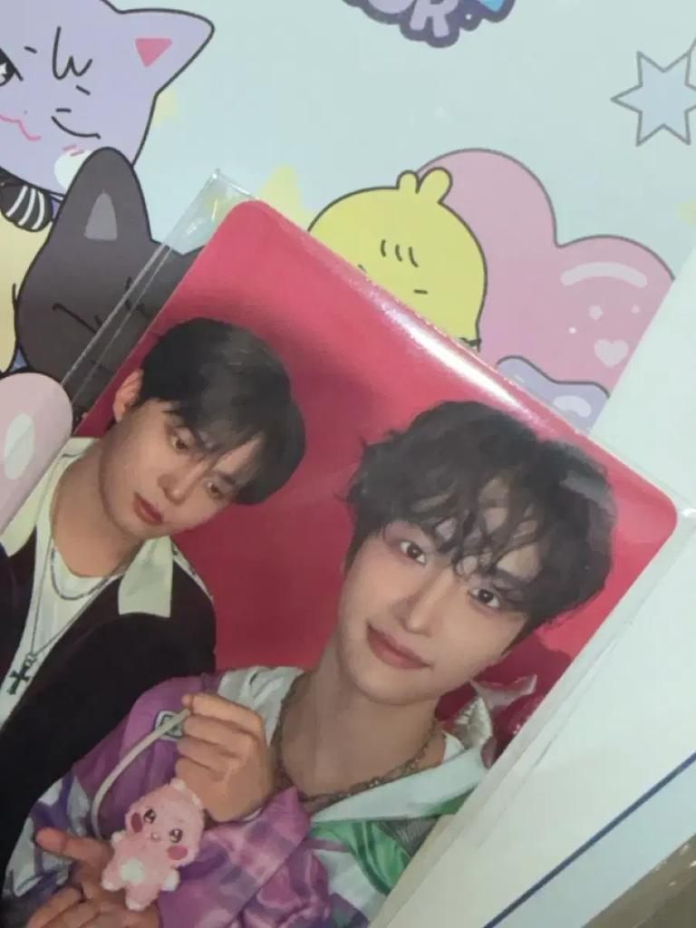 ATEEZ ANITEEZ Eldest member Jongho Olympic torch unit Poka