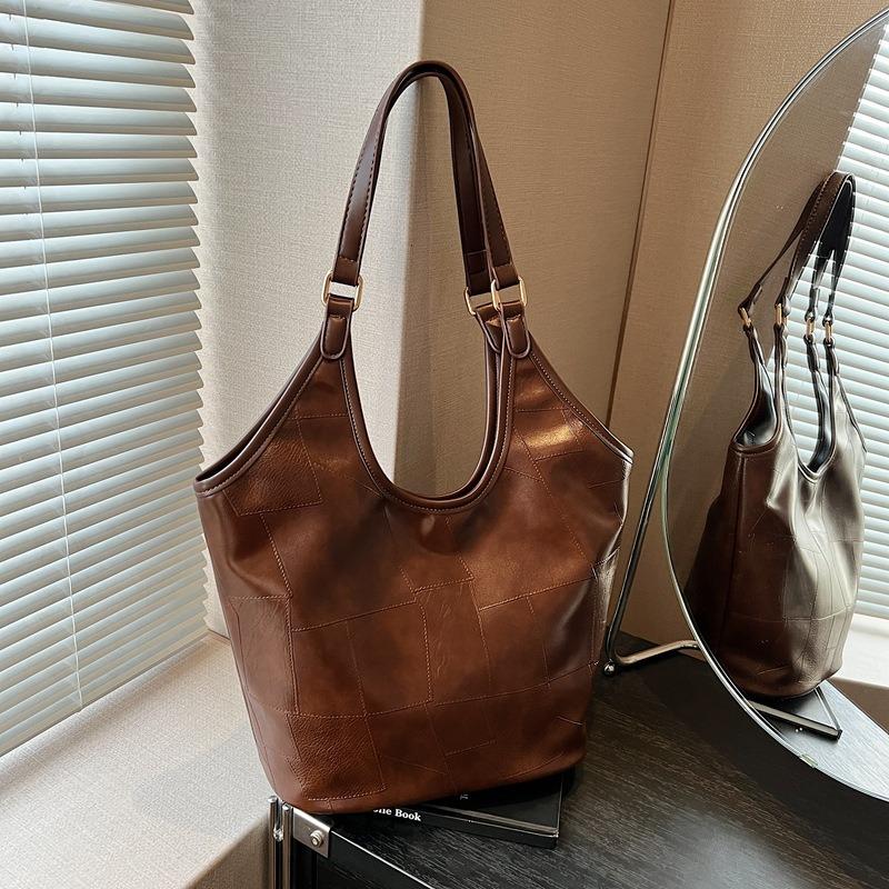 Premium sense large-capacity bag women's new fashion portable shoulder bag commuter versatile tote bag